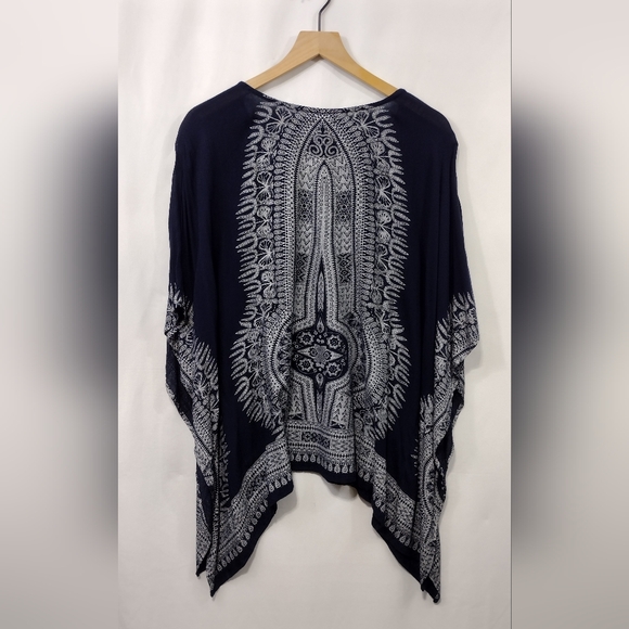 Earthbound Butterfly Style Shirt Aztec Print Poncho Women's L Blue White Boho - Picture 5 of 7